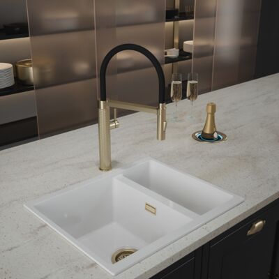 Quilt Diamond Carved Tube Spray Tap in Brushed Brass